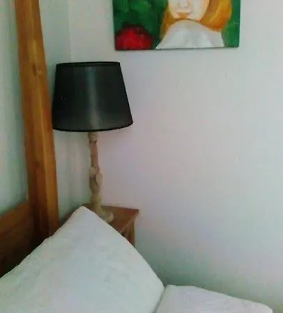 לינה וארוחת בוקר En Dans Un Esprit Campagne טרואה